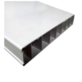 Porta PVC Vipal Branca 600mm x 2100mm x 35mm Porta PVC Vipal Branca 600mm x 2100mm x 35mm